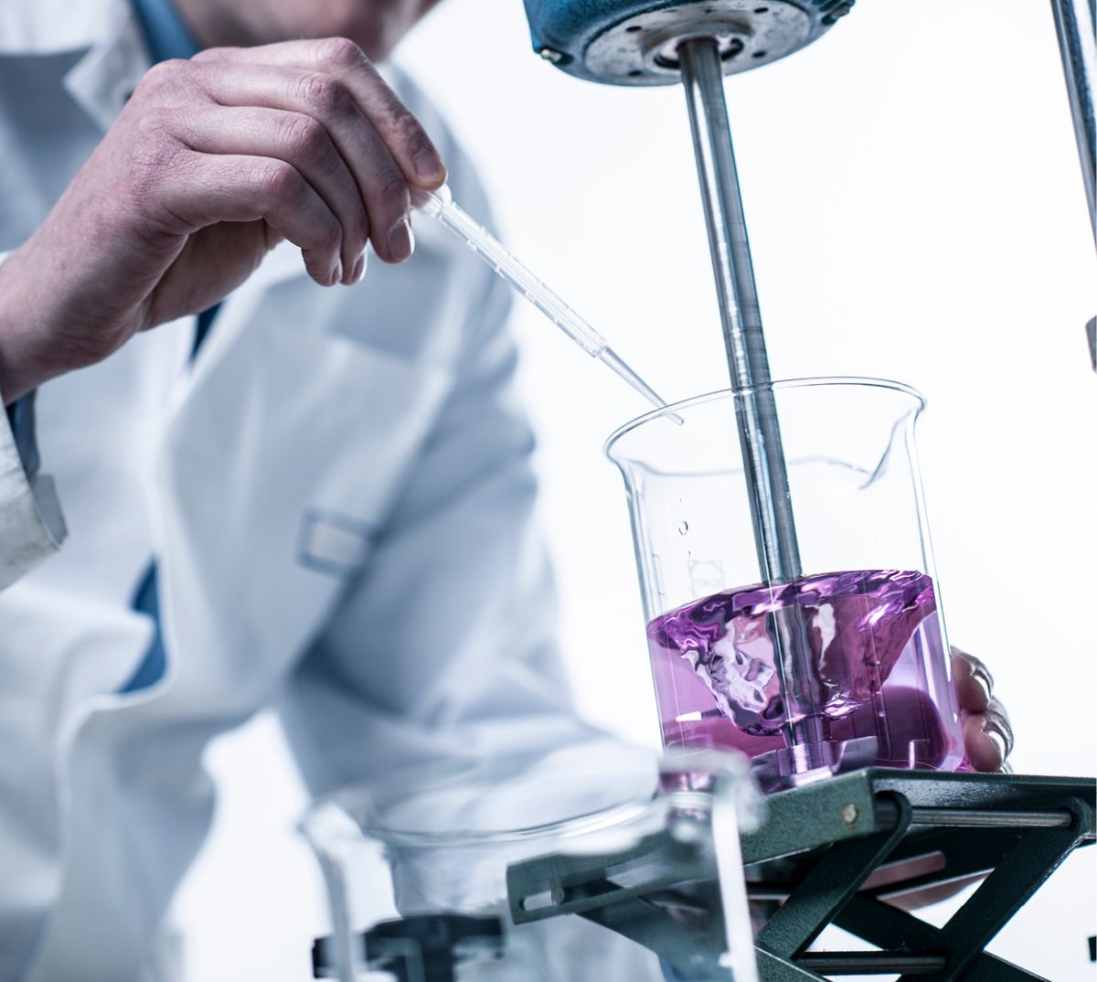 Lab-purple-liquid_595x533px.jpg